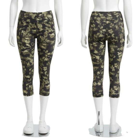 L.L. Bean Green Abstract Camo Capri Leggings Sz XS | UPF 50+ Activewear - Picture 4 of 10